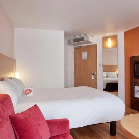Ibis Centre 호텔