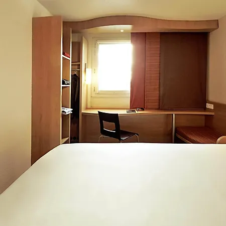 Ibis Centre Otel 3*