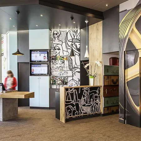 Hotel Ibis Centre 3*