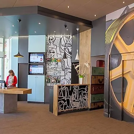 Ibis Centre 3*