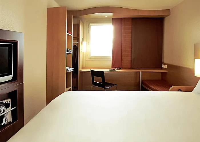 Ibis Centre 3*